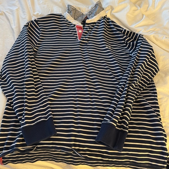Vineyard Vines, Navy white strip rugby shirt,
Large - Picture 1 of 5